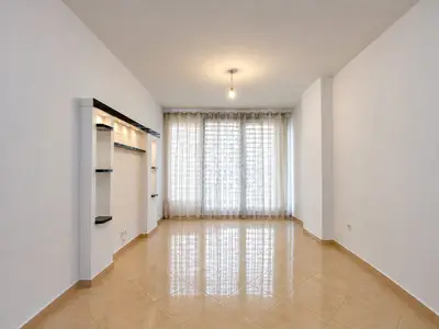 Zyrë me qera në Yzberisht, Tiranë, 66 m². Foto 2 nga 4