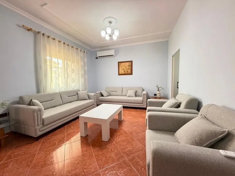 Appartamento 2+1 in affitto a Vilat Gjermane, Tirana, 110 m²