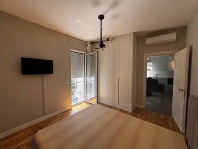 Apartament 1+1 me qera në TEG, Tiranë, 90 m². Foto 6 nga 7