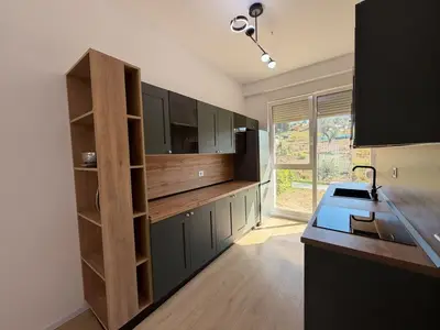 Vilë me qera në Liqeni i Farkes, Tiranë, 200 m². Foto 6 nga 12