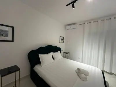 Apartament 1+1 me qera në Centrale, Vlorë, 70 m². Foto 5 nga 7