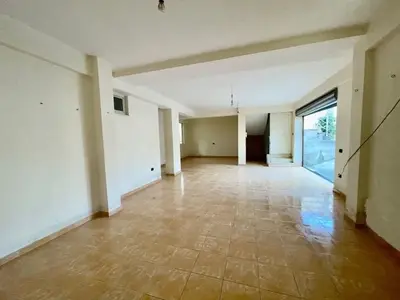 Magazinë me qera në Sauk i Vjetër, Tiranë, 100 m². Foto 3 nga 3