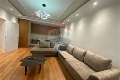 Apartament 1+1 me qera në Green City, Tiranë, 70 m². Foto 2 nga 5