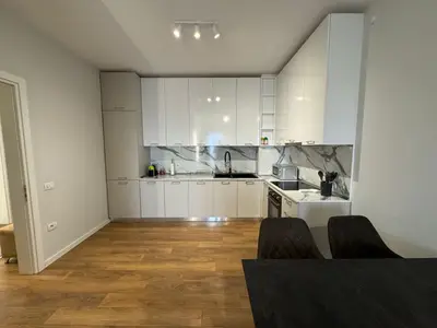 Apartament 2+1 me qera në Plazh, Durrës, 95 m². Foto 3 nga 10