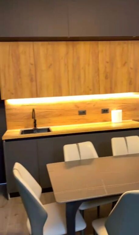 Apartament 2+1 me qera në Rruga e Elbasanit, Tiranë, 118 m². Foto 2 nga 3