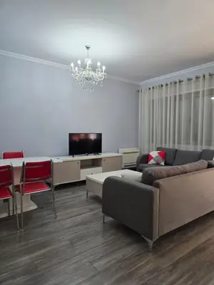 Appartamento 3+1 in affitto a Rruga e Bogdanëve, Tirana, 100 m². Foto 1 di 12