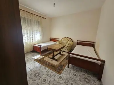 Shtëpi private me qera në Çezma e Ferrës, Durrës, 200 m². Foto 6 nga 12