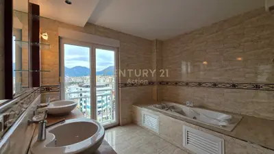 Dupleks me qera në Qendra Tregtare ETC, Tiranë, 326 m². Foto 8 nga 9