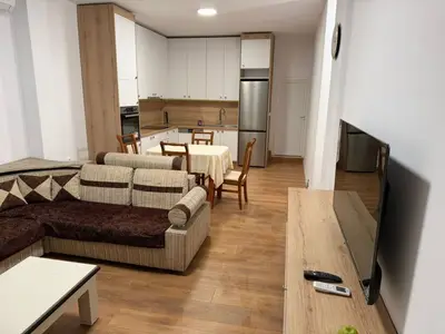 Appartamento 2+1 in affitto ad Uzina autotraktorve, Tirana, 87 m². Foto 2 di 8