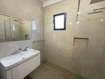 Appartamento 2+1 in affitto a Rruga Lef Sallata, Valona, 100 m². Foto 11 di 12