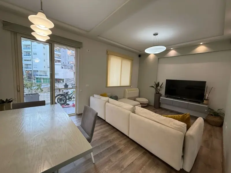Apartament 2+1 me qera në Rruga e kopshtit, Tiranë, 90 m²
