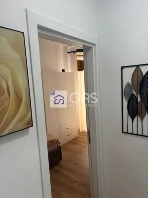 Appartamento 2+1 in affitto a Kompleksi Star, Tirana, 100 m². Foto 2 di 10