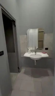 Dyqan me qera në Rruga e Dibrës, Tiranë, 120 m². Foto 4 nga 5