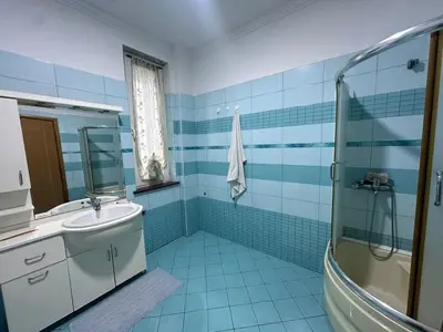 Apartment 2+1 for rent in Rruga Myslym Keta, Tirana, 140 m². Photo 5 of 6
