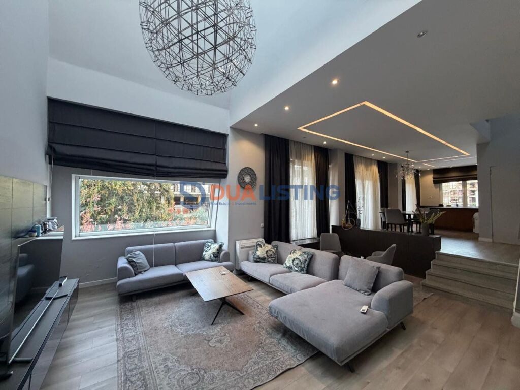 Vilë me qera në Kodra e Diellit, Tiranë, 220 m². Foto 1 nga 3