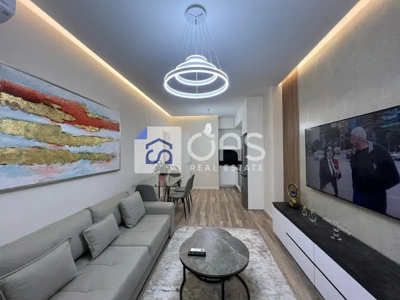 Appartamento 1+1 in affitto a Rruga e Kosovarëve, Tirana, 70 m²