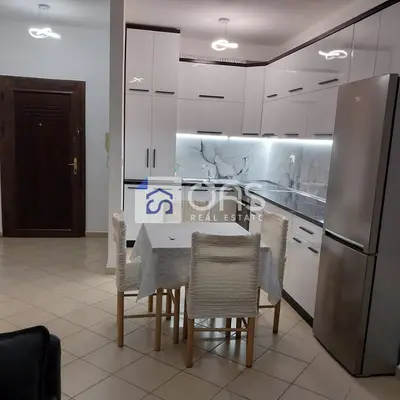 Apartament 1+1 me qera në Astir, Tiranë, 60 m². Foto 2 nga 3