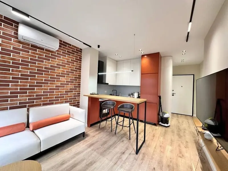 Apartament 1+1 me qera në Rruga Karl Gega, Tiranë, 70 m²