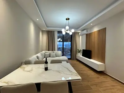 Apartament me qera në Rr. Pelivan Leskaj, Vlorë, 70 m². Foto 2 nga 10