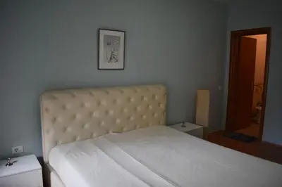 Apartament 2+1 me qera në Kodra e Diellit, Tiranë, 100 m². Foto 5 nga 11