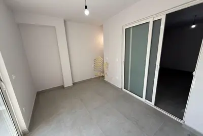 Locale commerciale in affitto a Bulevardi Zhan D’Ark, Tirana, 103 m². Foto 5 di 12