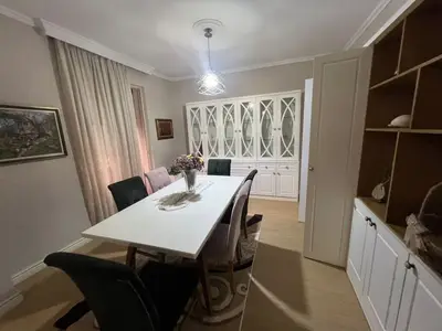 Apartament 2+1 me qera në Rruga Dervish Hatixhe, Tiranë, 100 m². Foto 2 nga 5