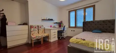 Appartamento 3+1 in affitto a Bulevardi Zhan D’Ark, Tirana, 170 m². Foto 5 di 10