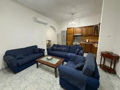 Apartament 2+1 me qera në Bulevardi Bajram Curri, Tiranë, 100 m². Foto 2 nga 8