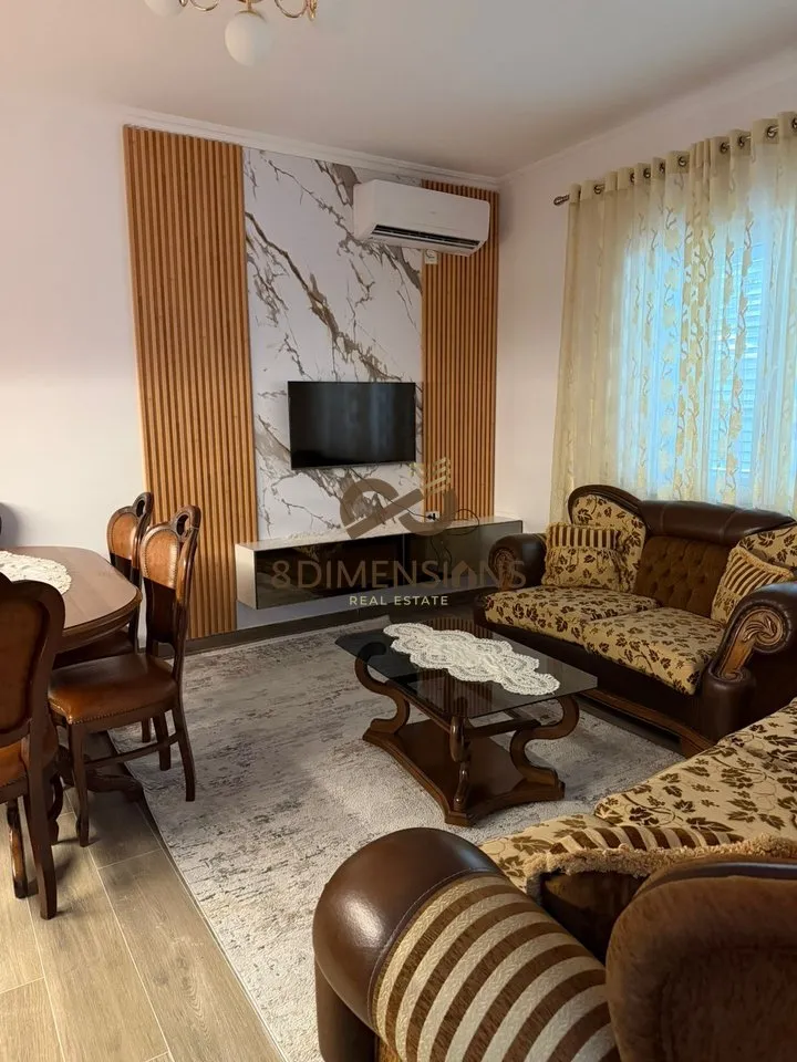 Vilë 2+1 me qera në Bulevardi i Ri, Tiranë, 110 m². Foto 1 nga 8
