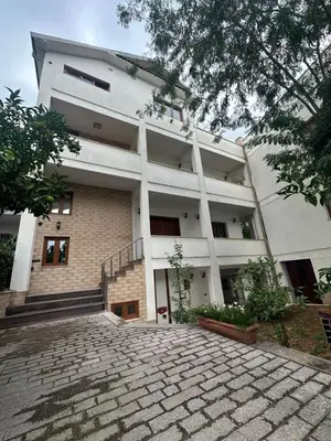 Villa for rent in Vilat Gjermane, Tirana, 540 m². Photo 2 of 3
