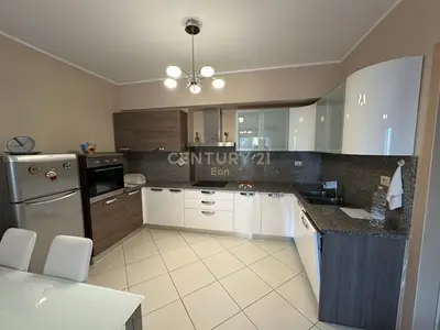 Apartment 2+1 for rent in Qendër, Durrës, 107 m². Photo 11 of 12