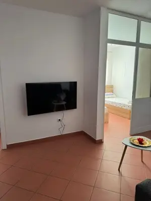 Apartament 2+1 me qera në Plazh, Durrës, 90 m². Foto 2 nga 8