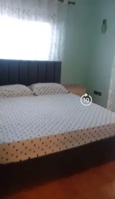 Apartament 2+1 me qera në Fakulteti i Ekonomisë, Tiranë, 100 m². Foto 3 nga 5