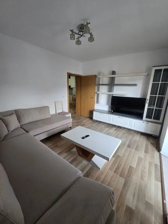Appartamento 1+1 in affitto a Rruga e Elbasanit, Tirana, 64 m². Foto 1 di 10