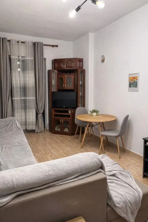 Apartment 1+1 for rent in Astir, Tirana, 65 m²