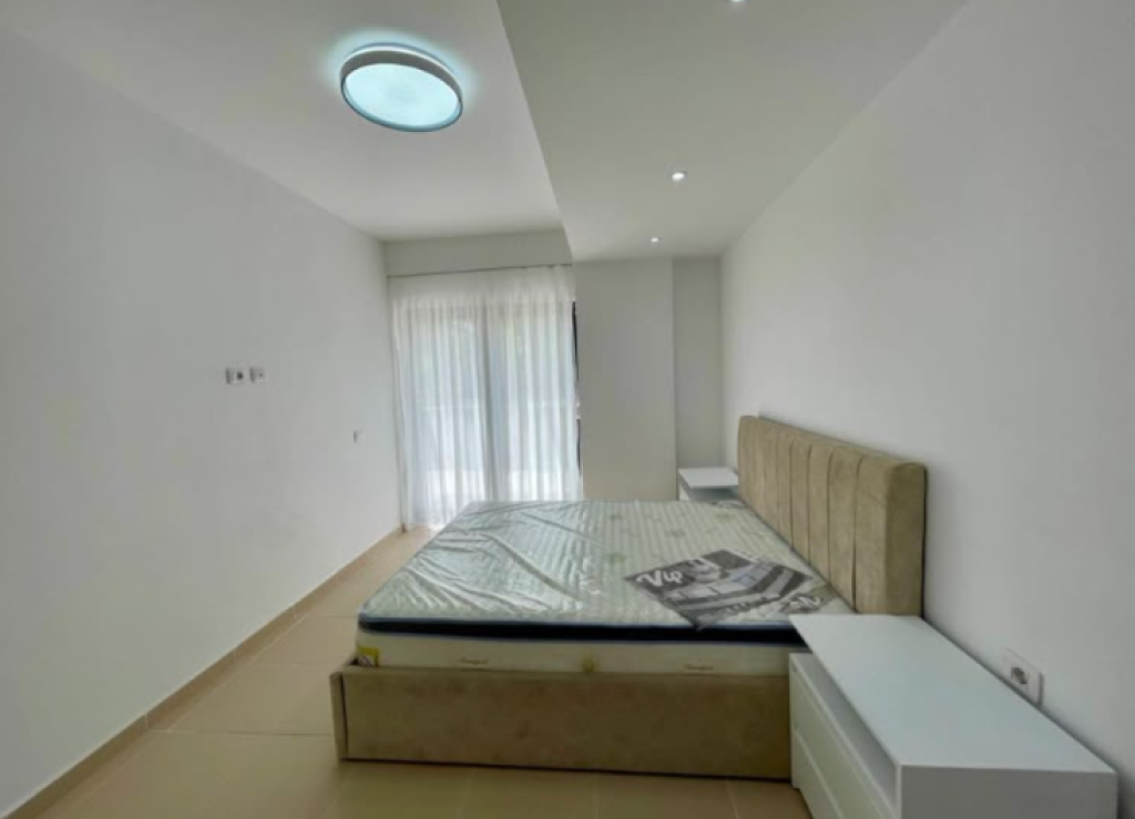 Apartament 2+1 me qera në Kodra e Diellit, Tiranë, 150 m². Foto 3 nga 3