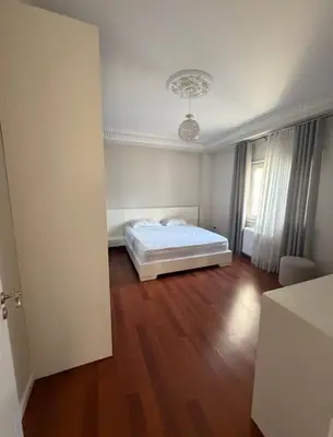Casa indipendente 2+1 in affitto a Selitë, Tirana, 125 m². Foto 6 di 10