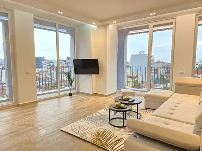 Appartamento 2+1 in affitto a Rruga Riza Cerova, Tirana, 125 m². Foto 2 di 12