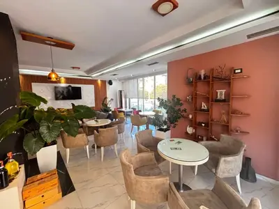 Locale commerciale in affitto a Rruga Hysen Kertusha, Durazzo, 120 m². Foto 4 di 12