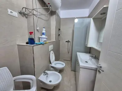 Commercial space for rent in Tregu Industrial, Durrës, 75 m². Photo 8 of 8