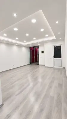 Ambient biznesi me qera në Ish Ekspozita, Tiranë, 40 m². Foto 1 nga 3
