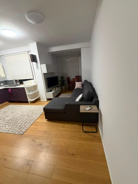 Apartment 3+1 for rent in Liqeni i Thatë, Tirana, 120 m². Photo 3 of 3