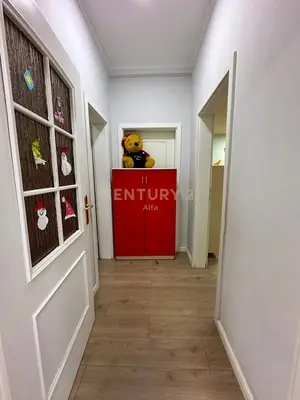 Locale commerciale in affitto ad Ish Blloku, Tirana, 175 m². Foto 10 di 11