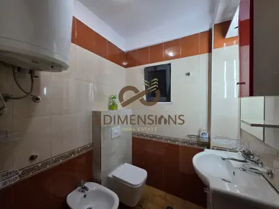 Appartamento 4+1 in affitto a Rruga Mine Peza, Tirana, 120 m². Foto 8 di 9