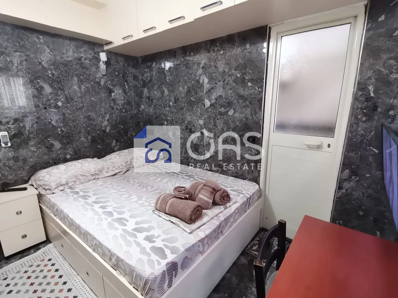 Apartament 1+1 me qera në 5 Maj, Tiranë, 50 m². Foto 1 nga 4
