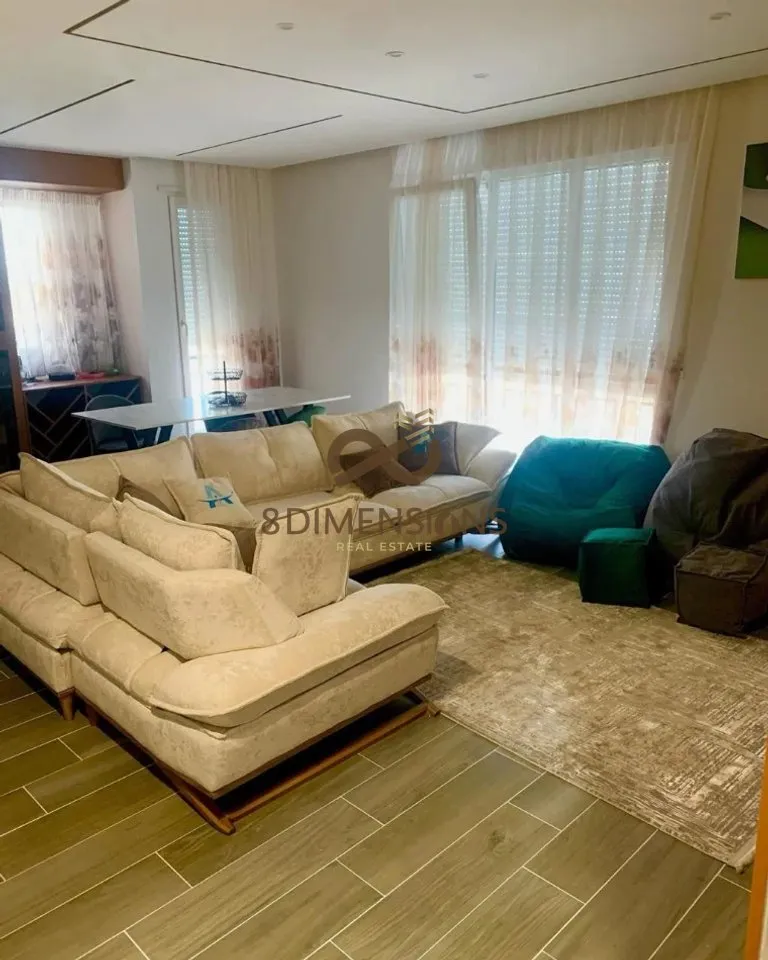 Apartament 3+1 me qera në Rruga e Dibrës, Tiranë, 120 m². Foto 1 nga 5