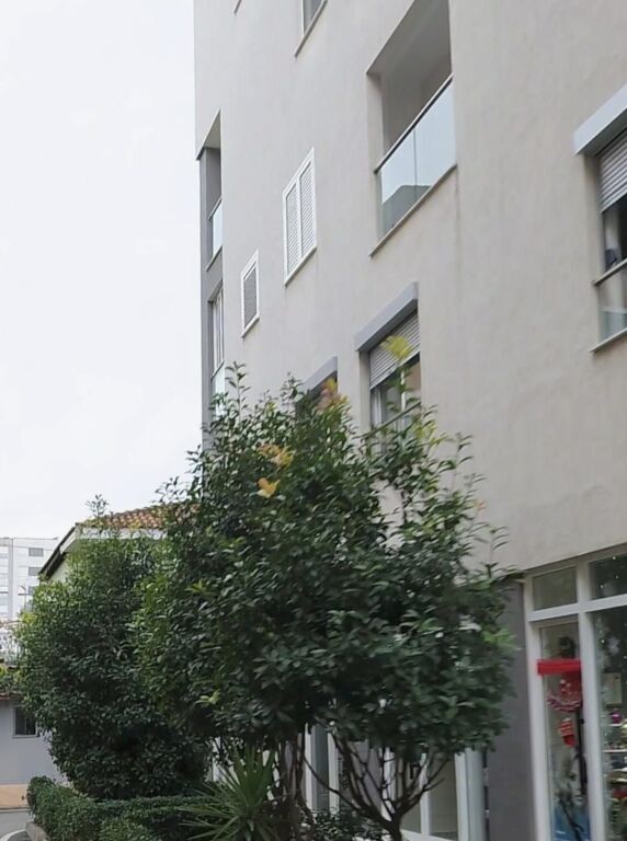 Dyqan me qera në Vasil Shanto, Tiranë, 24 m²