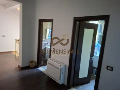 Vilë me qera në Blloku, Tiranë, 200 m². Foto 7 nga 12