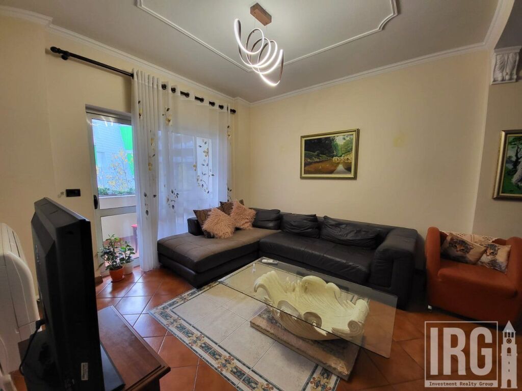 Appartamento 2+1 in affitto a Rruga e Elbasanit, Tirana, 120 m²