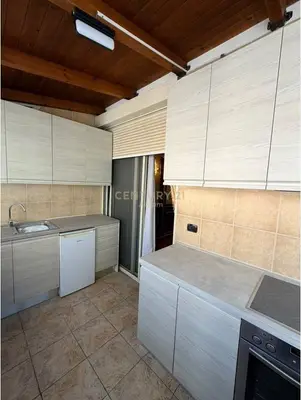 Apartament 2+1 me qera në Shkolla e Kuqe, Tiranë, 83 m². Foto 7 nga 10